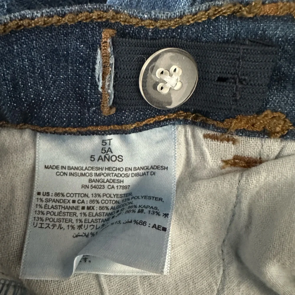 Old Navy Girls Boyfriend Jeans Adjustable Waist Size 5T New With Tags